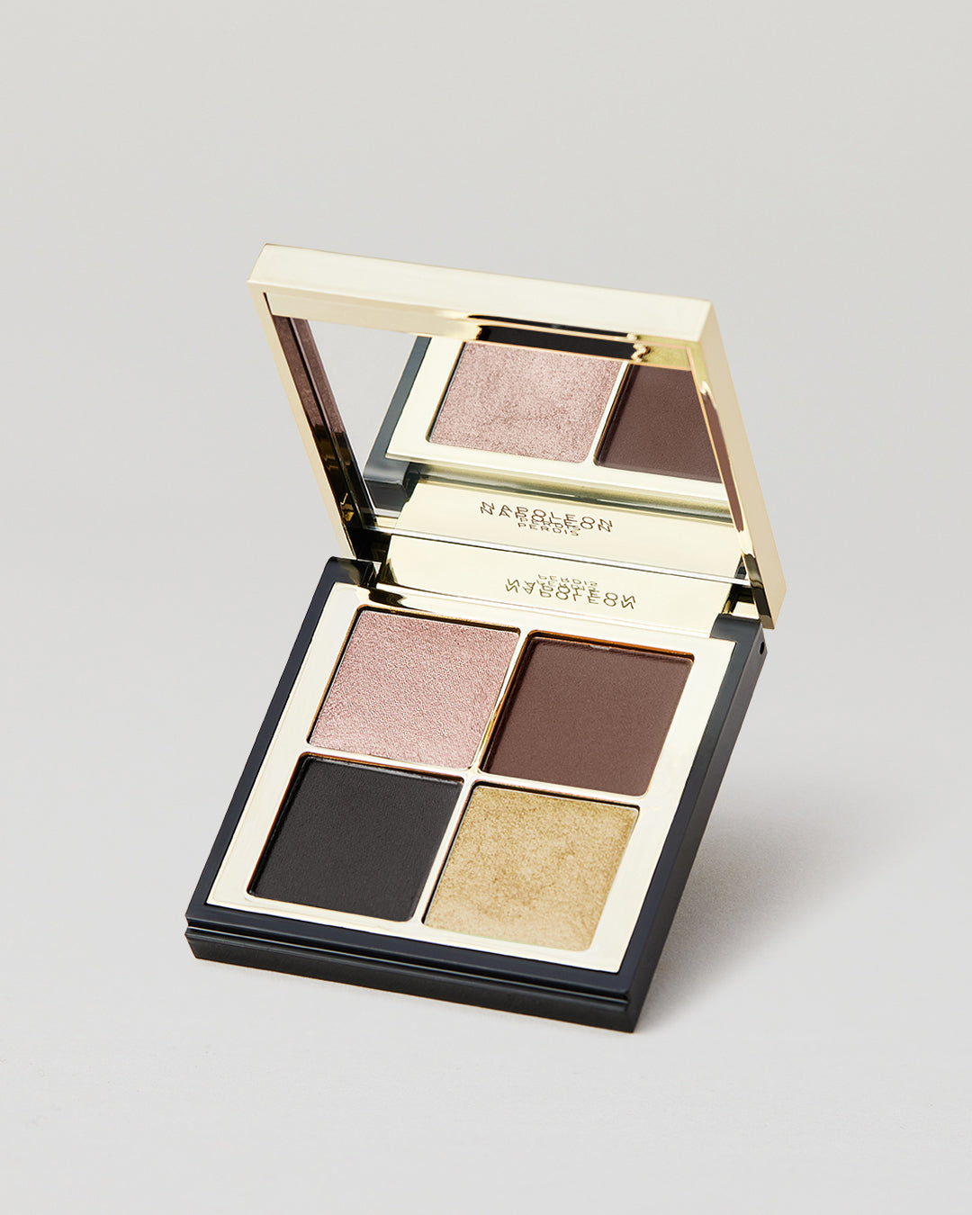 COLOUR RITUAL EYESHADOW QUAD AFTER DARK open