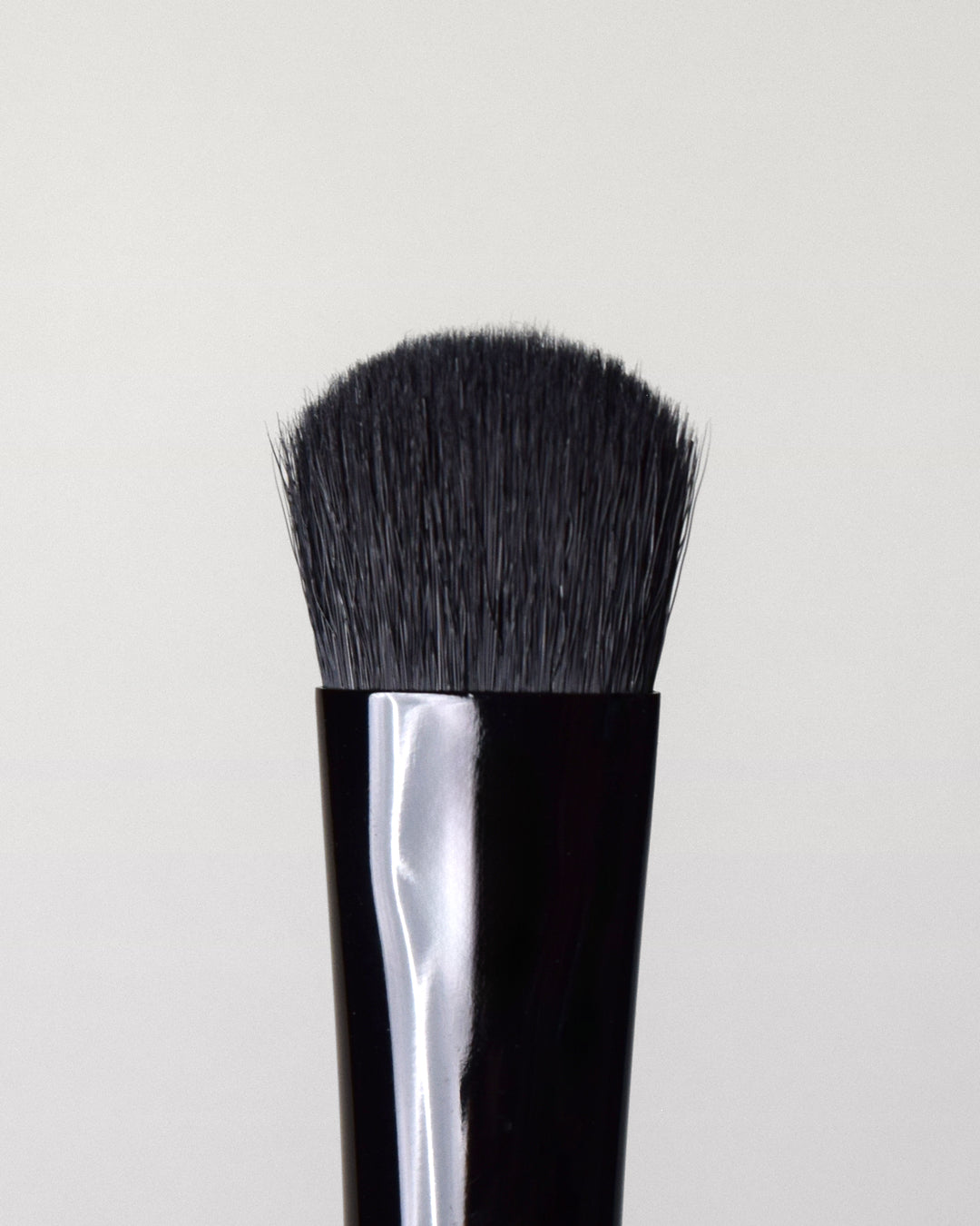 EYE BRUSH E4 closeup