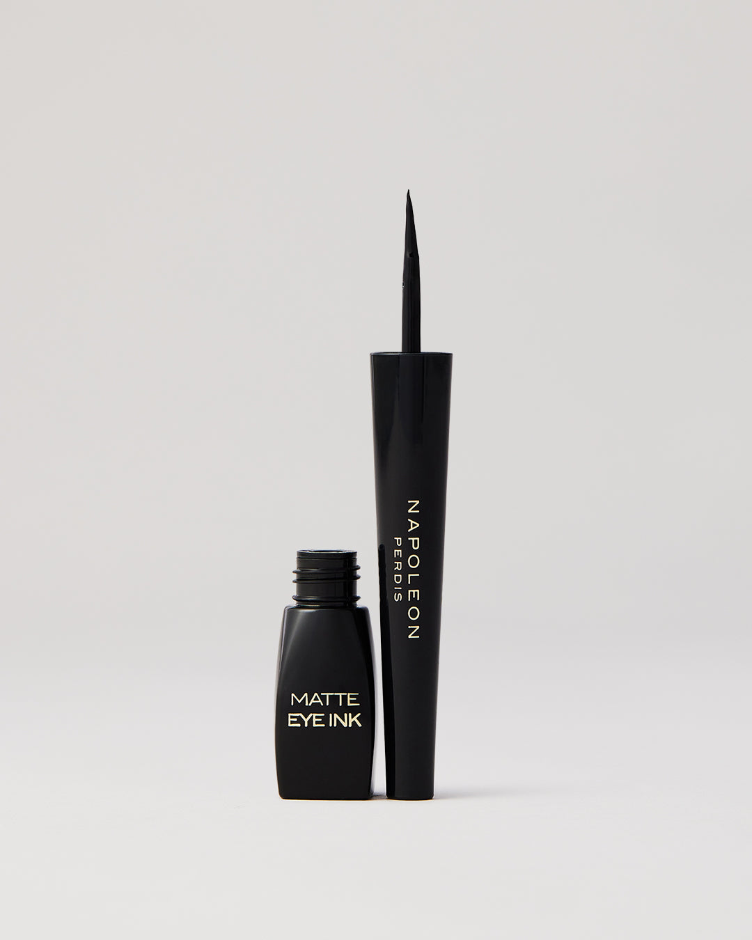 MATTE EYE INK LINER open