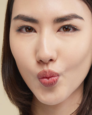 TAKING SHAPE LIP LINER MODESTY ecomface2_cropped