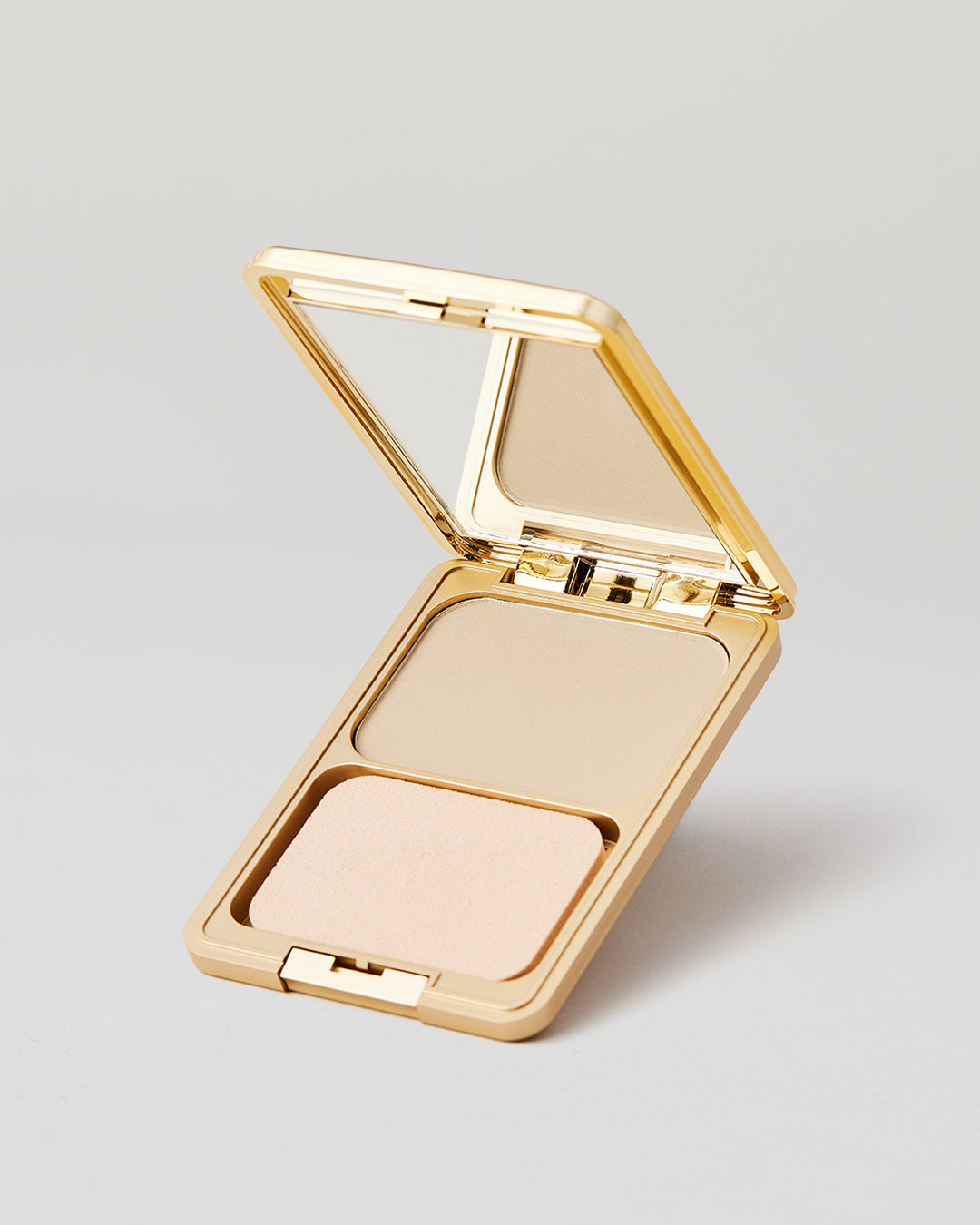 CAMERA FINISH POWDER FOUNDATION FAIR LADY G3 open