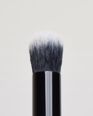 CONCEALER BRUSH CN3  closeup