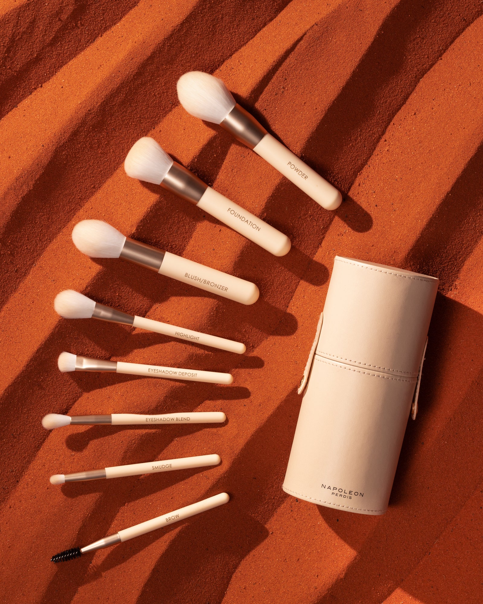 GOLDEN SANDS 8-PIECE MINI BRUSH SET